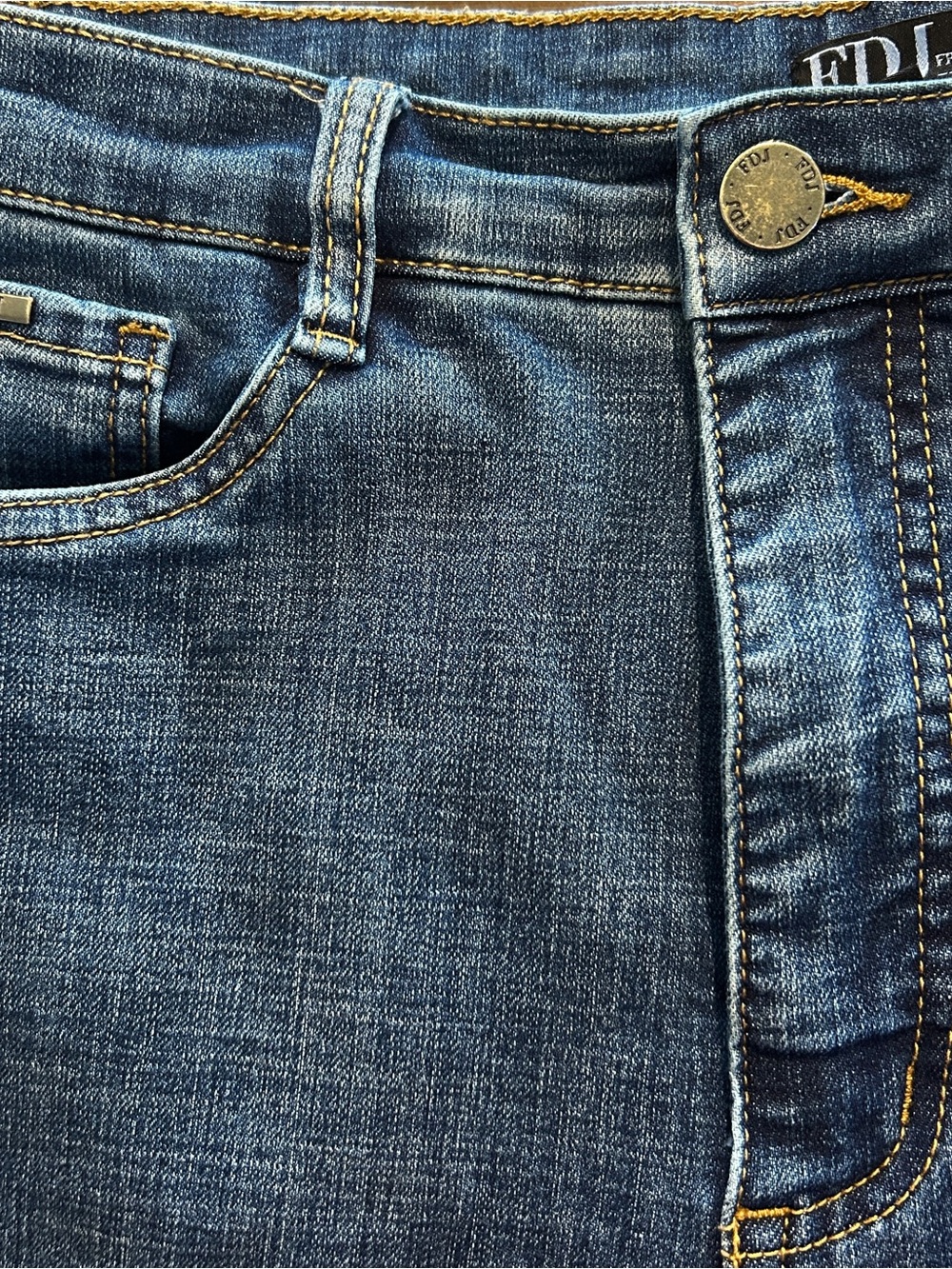 💐FDJ Medium Blue Floral Embroidered Slit Women's Jeans Sz.12 - Picture 4 of 7